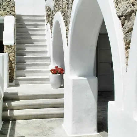 Paolas τown Boutique Hotel