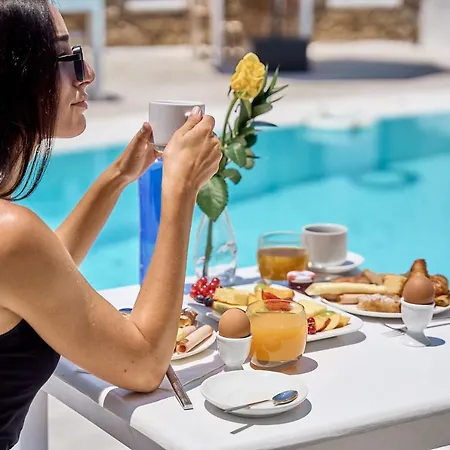 Hotel Paolas τown Boutique 4*