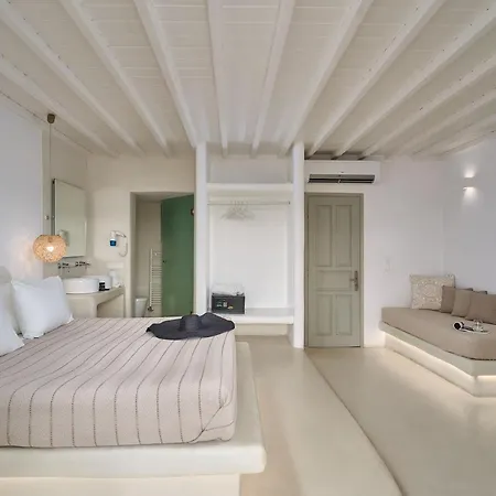 Paolas τown Boutique