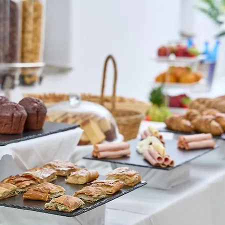 Paolas τown Boutique