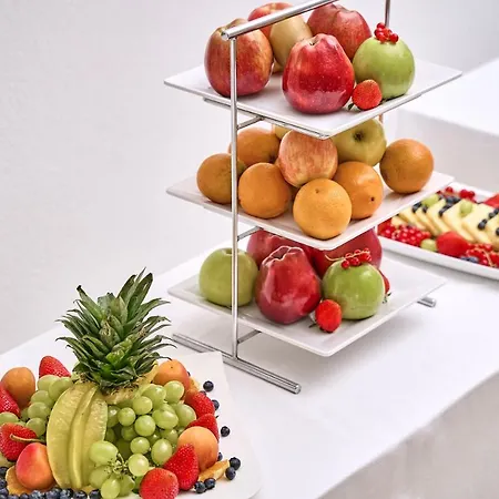 Paolas τown Boutique Hotel 4*