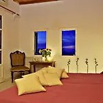 מלון Paolas τown Boutique Mykonos Town
