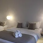 Paolas τown Boutique Mykonos Town