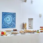 Paolas τown Boutique