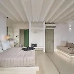 Paolas τown Boutique