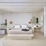 Paolas τown Boutique