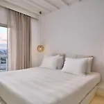 Paolas τown Boutique 4*